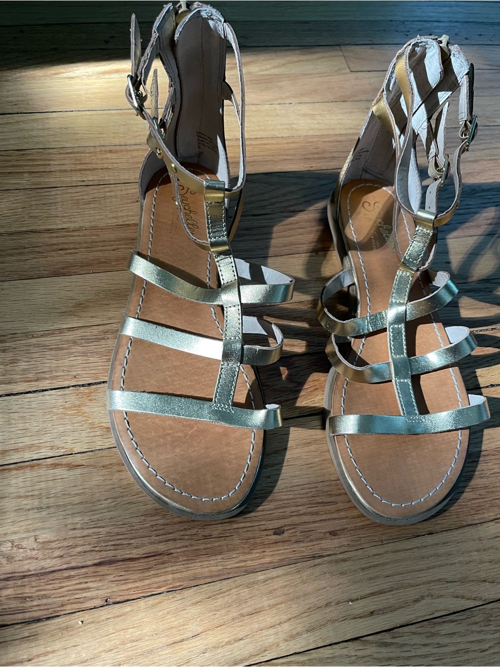 Anthropologie Seychelles Dalea Gold   Metallic Strappy Flat Sandals NEW size 6 - Picture 9 of 13